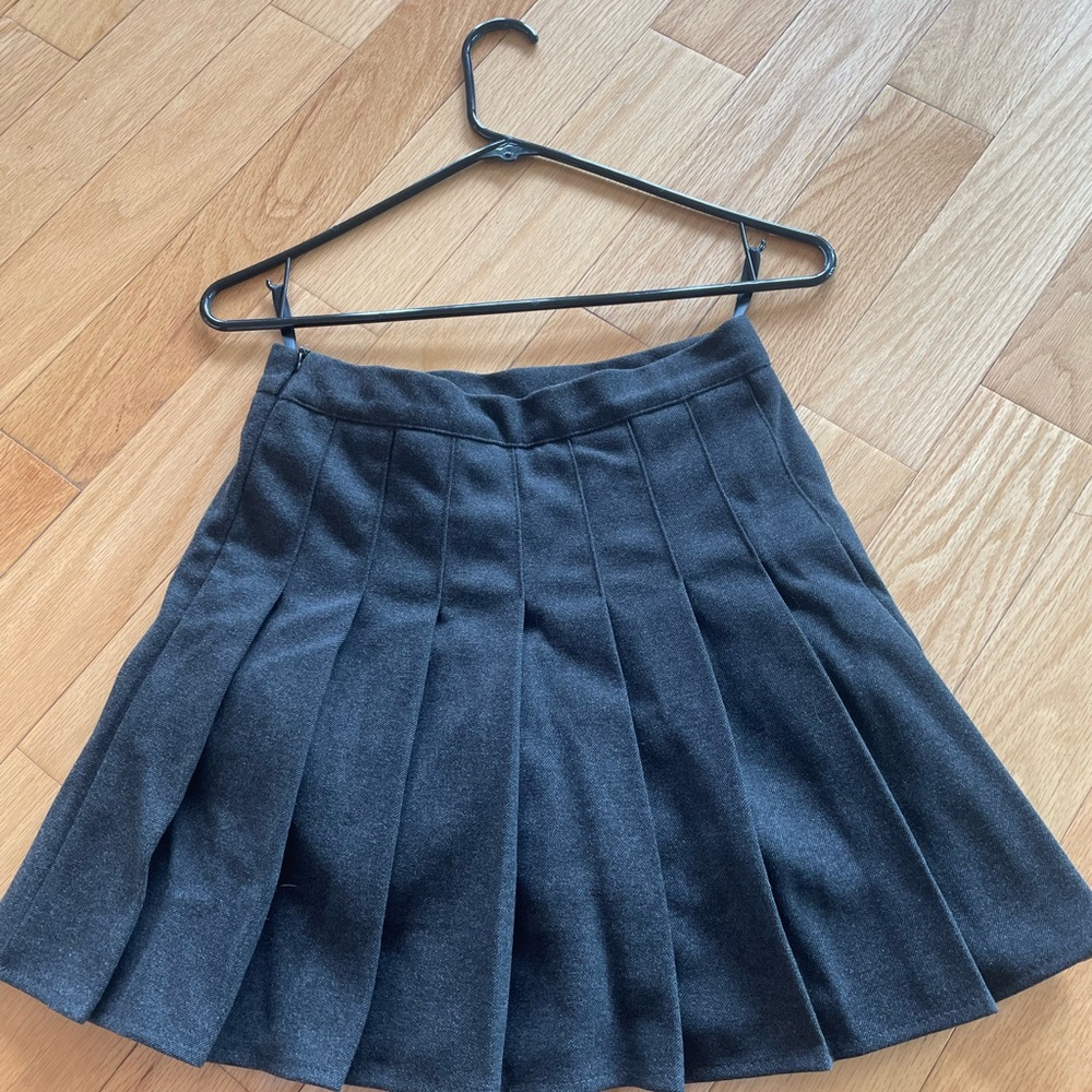 New with no tag warm skirt xs size 27